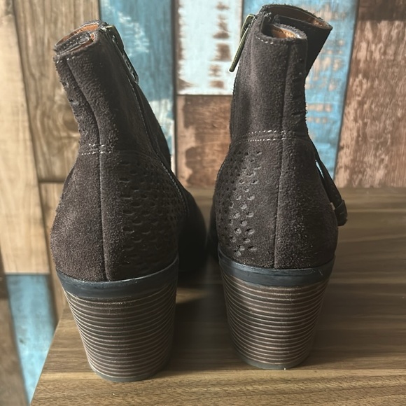 Lucky brand 8 leatherr zip ankle boots - Picture 4 of 14